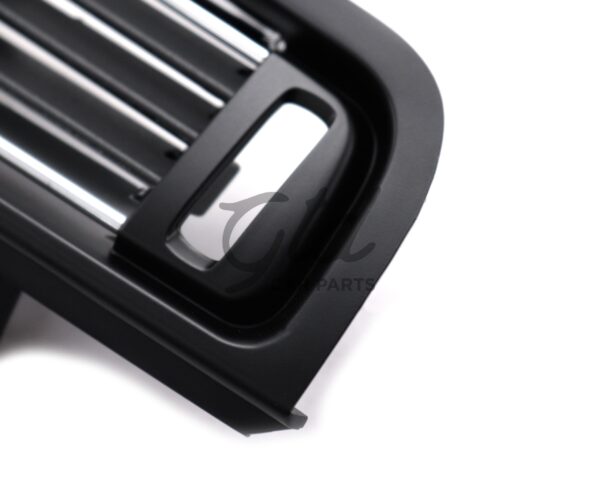 Grelha Ventilação Frontal Direita Cromada BMW Série 5 F10 F11 F18 2010-2017 - Image 2