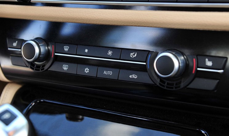 Botão Módulo AC BMW Série 5/6/7 F10 F11 F18 F01 F02 F06 - Image 2