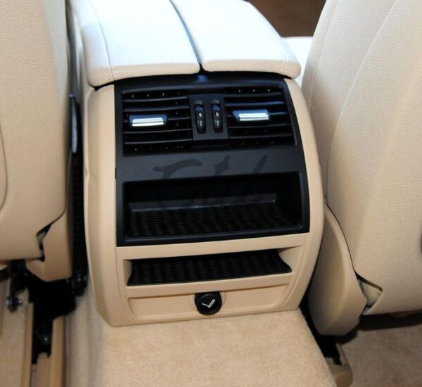 Moldura Ventilação Traseira Bege BMW Série 5 F10 F11 F18 - Image 2