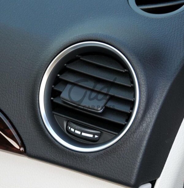 Ventilação Frontal Direita Preta Mercedes-Benz LCI Classe C W204 2011-2014 - Image 2