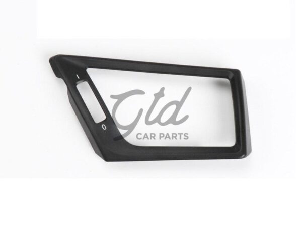 Moldura P/ Grelha Ventilação Frontal Direita Preto Matte BMW X1 E84 2010-2015