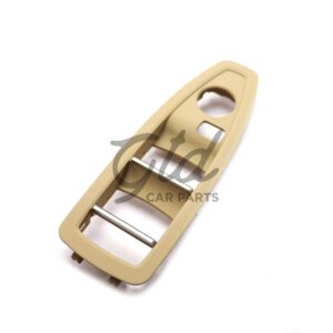 Moldura Vidro Frontal Esquerda Bege S/Esp. Rebatível BMW Série 1/3/4 F20 F30 F36 2012-2018