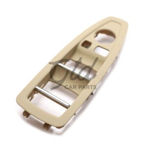 Moldura Vidro Frontal Esquerda Bege C/Esp. Rebatível BMW Série 1/3/4 F20 F30 F36 2012-2018
